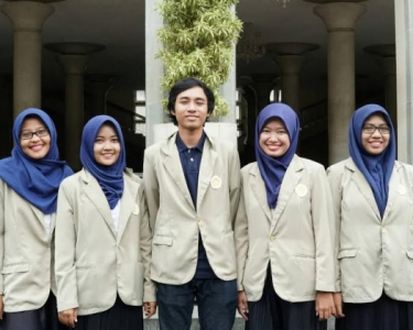 jas almamater ugm