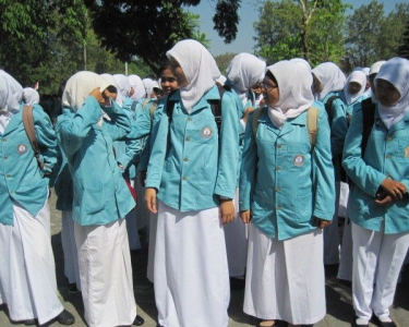 Jas Almamater UNS