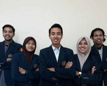 Jas almamater UB