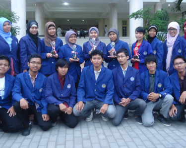 Jas almamater uny